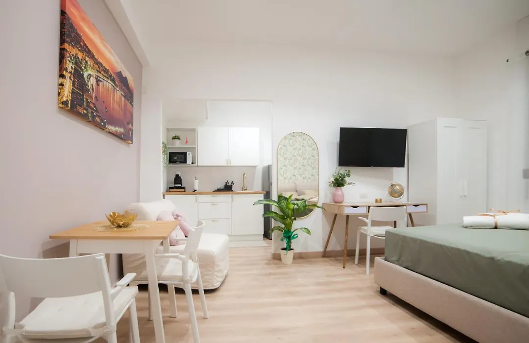 Michelangelo 80 Apartment-1